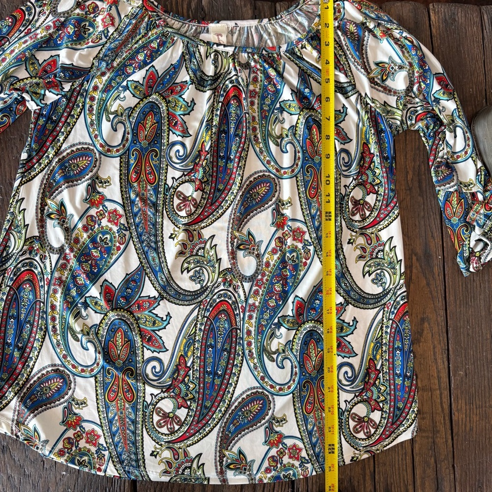 Cavenders R Rouge Western Paisley Women's Top, Size Large Shirt 3/4 Bell Sleeves - Picture 6 of 8